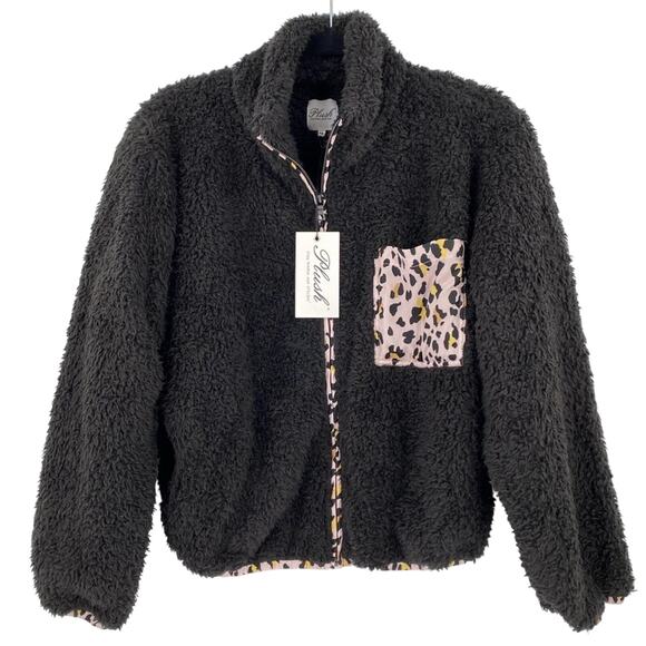 Plush Apparel Womens Black Full Zip Fleece Jacket Cheetah Print Pocket XS - Picture 1 of 11